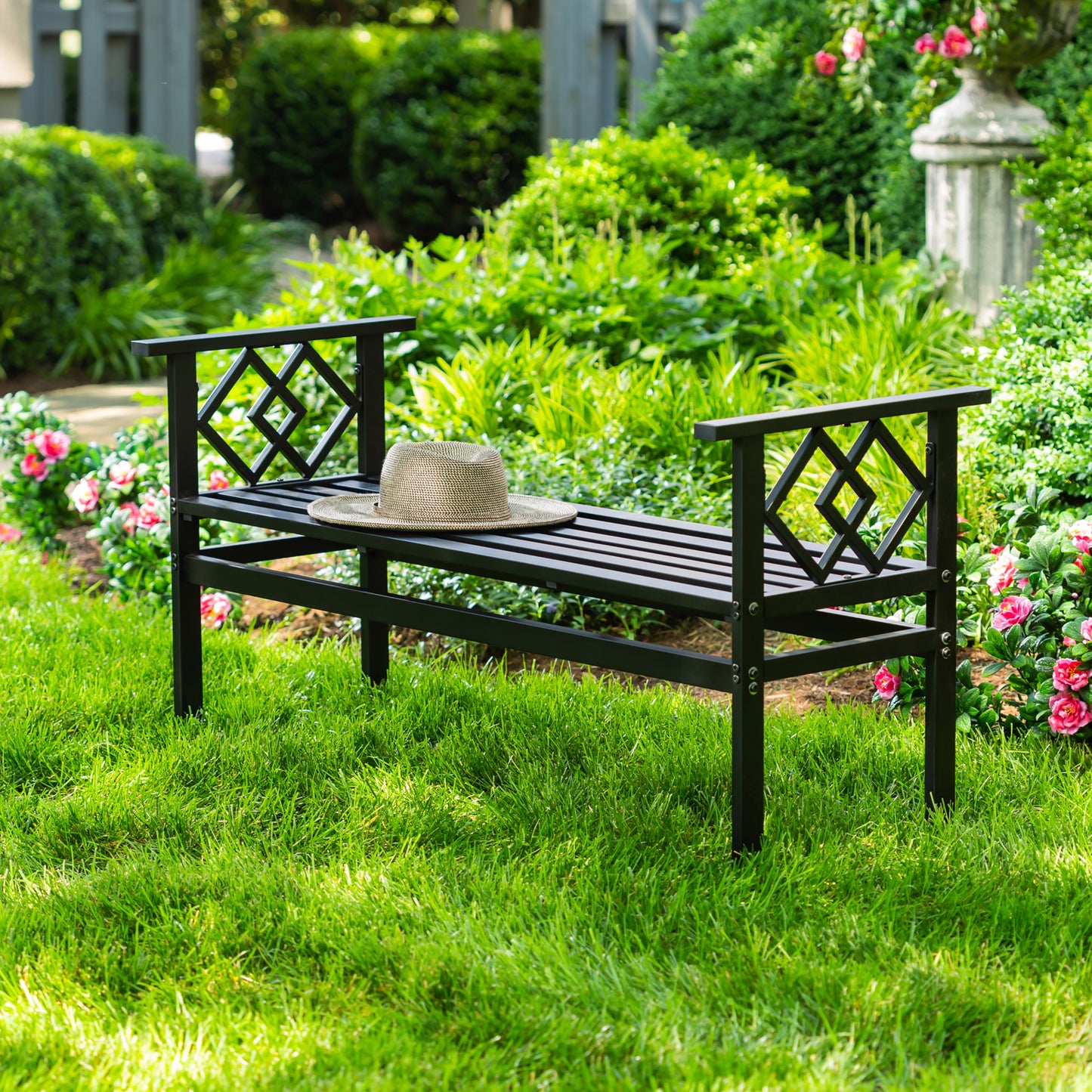 Garden Metal Interlocked Diamond Bench