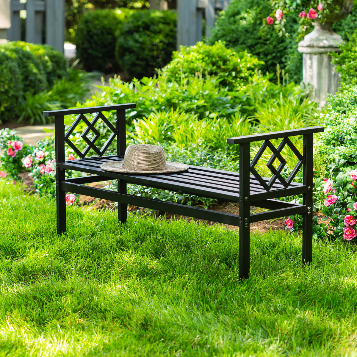 Garden Metal Interlocked Diamond Bench